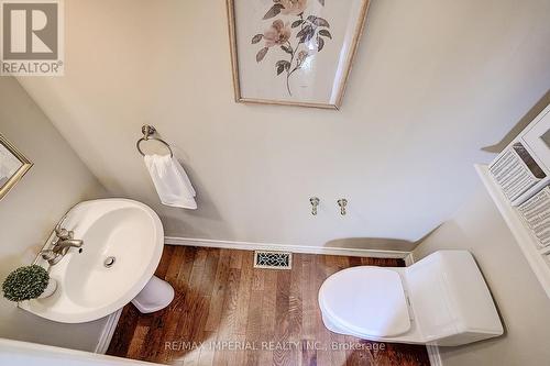 5337 Champlain Trail, Mississauga, ON - Indoor Photo Showing Bathroom