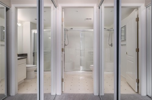 #206-24 Prideaux St, Nanaimo, BC - Indoor Photo Showing Bathroom