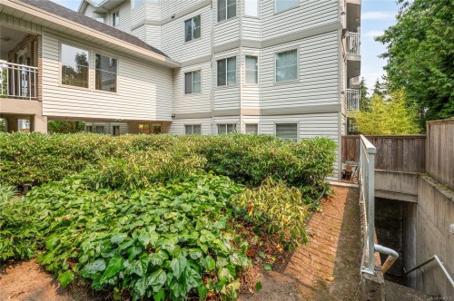 #206-24 Prideaux St, Nanaimo, BC - Outdoor With Balcony