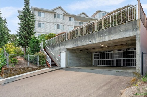 #206-24 Prideaux St, Nanaimo, BC - Outdoor With Balcony