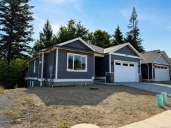 9653 Askew Creek Dr Chemainus, BC V0R 1K3