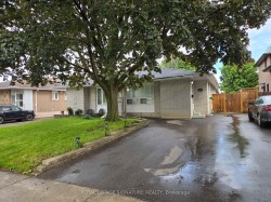 B-2026 Fontwell Crescent  Mississauga, ON L5J 2G7