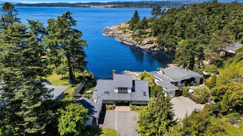 330 Plaskett Pl, Esquimalt, BC 