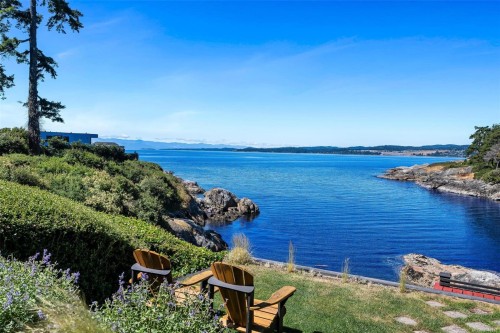 330 Plaskett Pl, Esquimalt, BC 