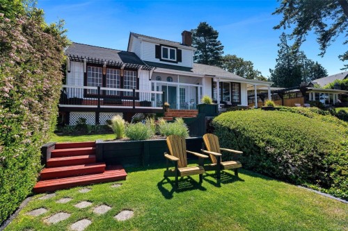 330 Plaskett Pl, Esquimalt, BC 