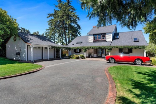 330 Plaskett Pl, Esquimalt, BC 