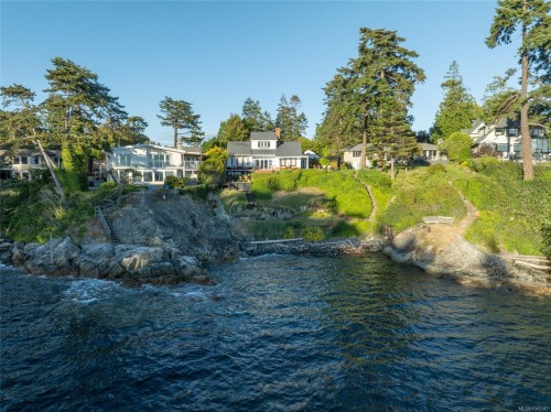 330 Plaskett Pl, Esquimalt, BC 