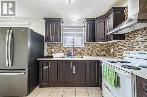 3669 Corliss Crescent, Mississauga, ON - Indoor Photo Showing Kitchen With Double Sink