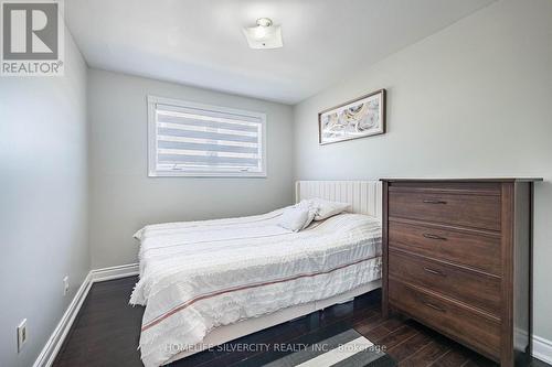 3669 Corliss Crescent, Mississauga, ON - Indoor Photo Showing Bedroom