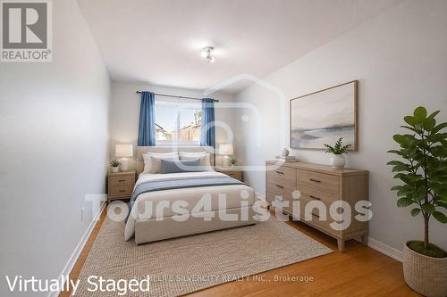 3669 Corliss Crescent, Mississauga, ON - Indoor Photo Showing Bedroom
