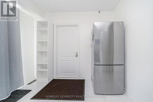 7582 Discus Crescent, Mississauga, ON - Indoor Photo Showing Other Room