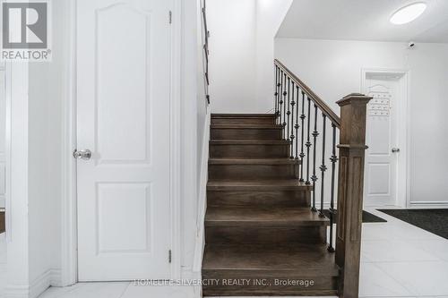 7582 Discus Crescent, Mississauga, ON - Indoor Photo Showing Other Room