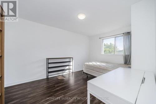 7582 Discus Crescent, Mississauga, ON - Indoor