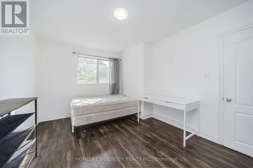 7582 Discus Crescent, Mississauga, ON - Indoor Photo Showing Bedroom