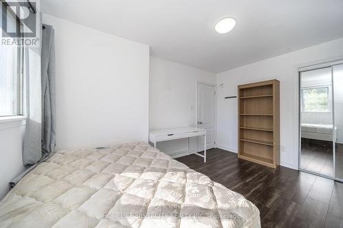 7582 Discus Crescent, Mississauga, ON - Indoor Photo Showing Bedroom