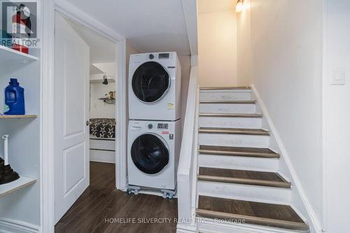 7582 Discus Crescent, Mississauga, ON - Indoor Photo Showing Laundry Room