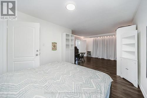 7582 Discus Crescent, Mississauga, ON - Indoor Photo Showing Bedroom