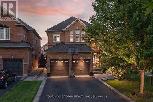 11 ORCHID AVENUE  Halton Hills, ON L7G 6L7