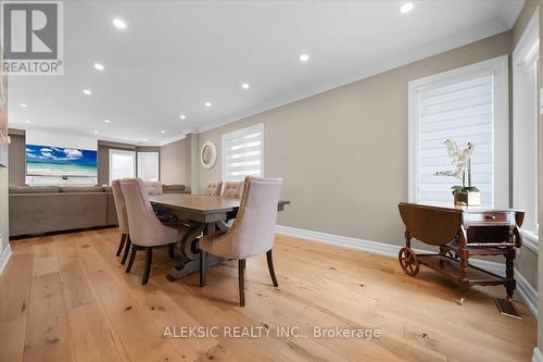 33 Hillpath Crescent, Brampton, ON - Indoor Photo Showing Dining Room
