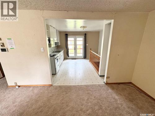 4006 4Th Avenue, Regina, SK - Indoor Photo Showing Other Room