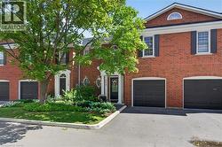 112 FAIRWOOD Place W  Burlington, ON L7T 4B6