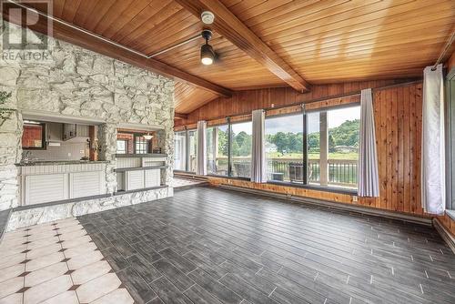 264 Macintyre Rd, Sault Ste. Marie, ON - Indoor
