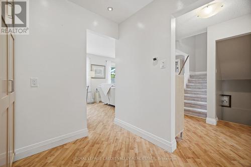 10 Gladstone Square, Brampton, ON - Indoor Photo Showing Other Room