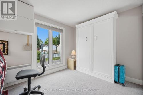 10 Gladstone Square, Brampton, ON - Indoor