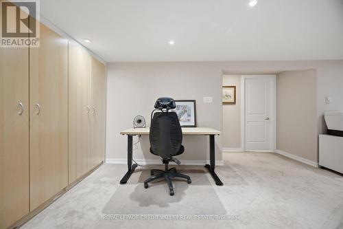10 Gladstone Square, Brampton, ON - Indoor