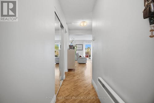 10 Gladstone Square, Brampton, ON - Indoor Photo Showing Other Room
