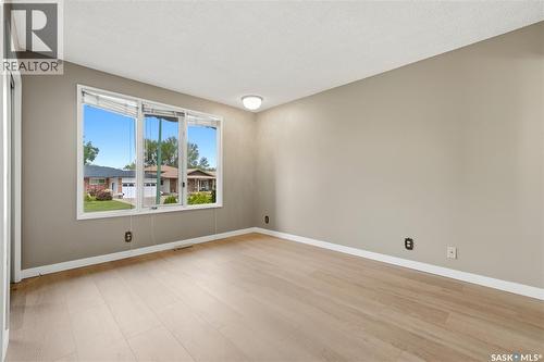 39 Hayes Crescent, Regina, SK - Indoor Photo Showing Other Room