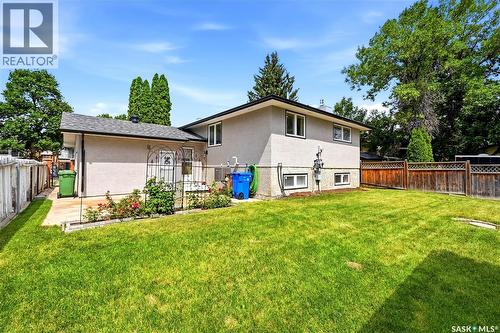 39 Hayes Crescent, Regina, SK - Outdoor