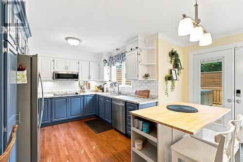 20 Lidstone Crescent, Mount Pearl, NL - Indoor Photo Showing Kitchen With Upgraded Kitchen