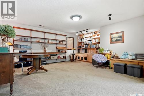 727 Tobin Terrace, Saskatoon, SK - Indoor