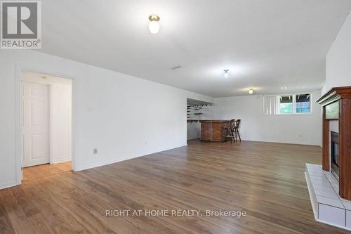 Large space, full of potential and  fun corner bar - 53 Yoho Drive, Ottawa, ON - Indoor