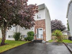 75 Cannon Crescent  Eastern Passage, NS B3G 1E8
