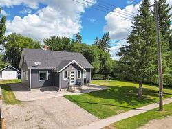 604 3rd Avenue  Reston, MB R0M 1X0