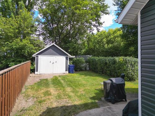 604 3Rd Avenue, Reston, MB - Outdoor