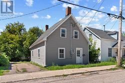 42 BONNECHERE STREET S  Renfrew, ON K7V 1Z1