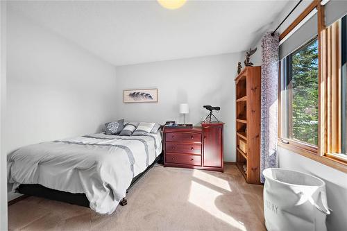 202 Second Street E, Landmark, MB - Indoor Photo Showing Bedroom