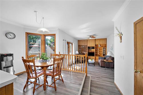 202 Second Street E, Landmark, MB - Indoor Photo Showing Dining Room