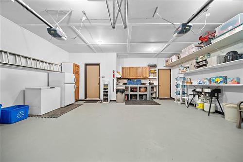 202 Second Street E, Landmark, MB - Indoor Photo Showing Garage