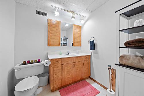 202 Second Street E, Landmark, MB - Indoor Photo Showing Bathroom