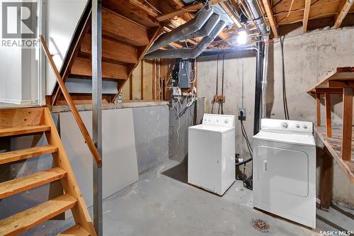 49-51 Carleton Drive, Saskatoon, SK - Indoor Photo Showing Laundry Room