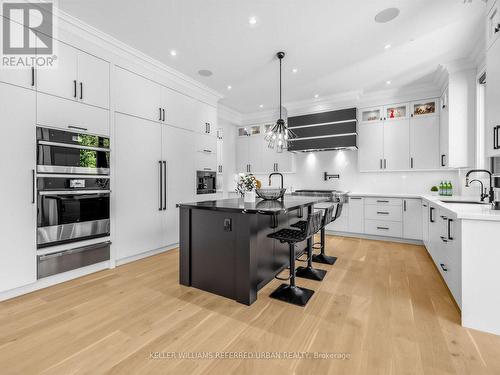 35 Lloydminster Crescent, Toronto, ON - Indoor Photo Showing Kitchen With Upgraded Kitchen