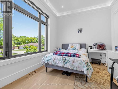 35 Lloydminster Crescent, Toronto, ON - Indoor Photo Showing Bedroom