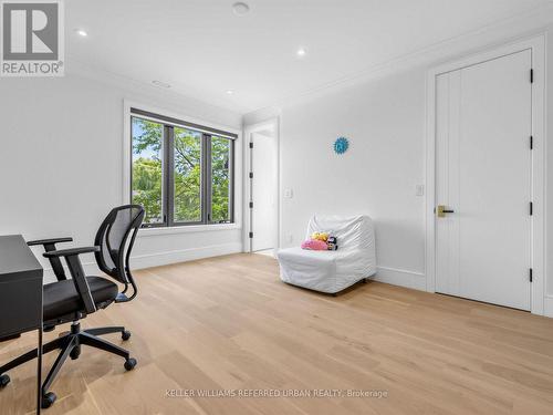 35 Lloydminster Crescent, Toronto, ON - Indoor Photo Showing Office