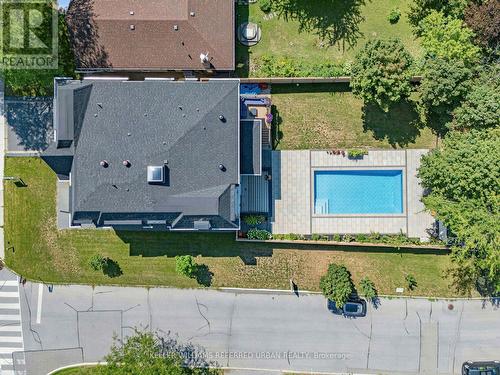 35 Lloydminster Crescent, Toronto, ON - Outdoor