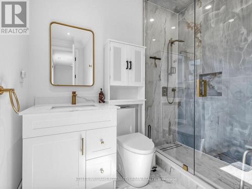 35 Lloydminster Crescent, Toronto, ON - Indoor Photo Showing Bathroom