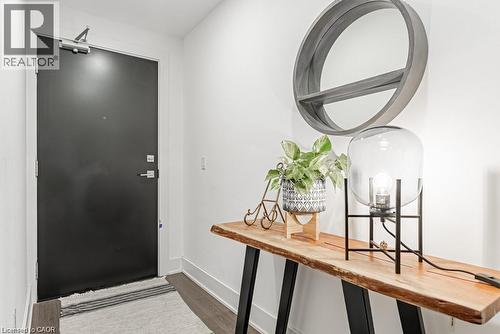 5230 DUNDAS Street Unit# A501 , Burlington, Ontario L7L 0J5 2